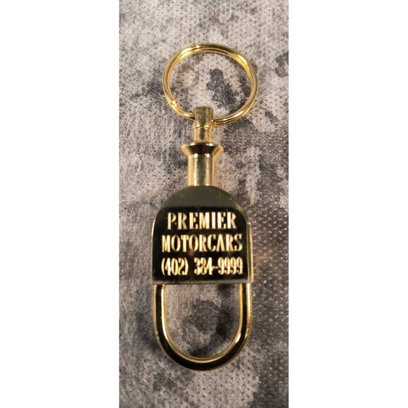 Mercedes-Benz Gold Keychain With Premier Motorcars Engraving - Picture 3 of 3
